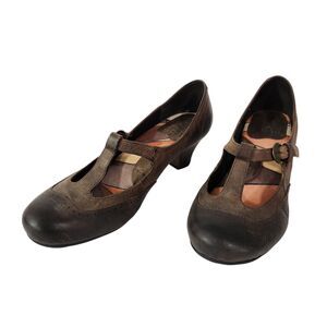 Born Women Brown Leather T Strap Heel Mary Jane 9 Pump Shoe
